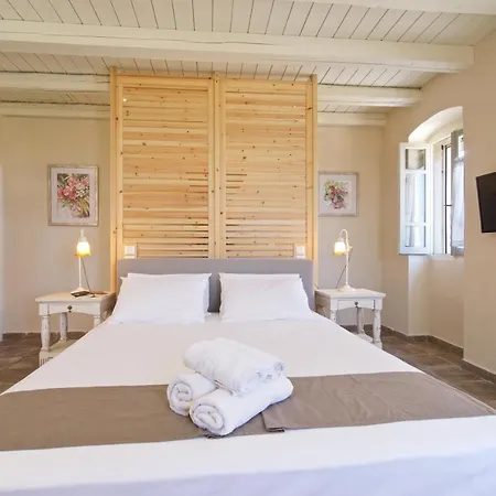 Stone 펜션 Khalikerí