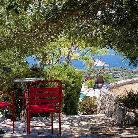 Stone Дом отдыха Khalikeri